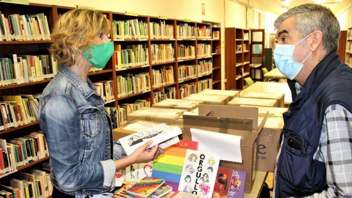 El juez titular levanta la retirada de libros LGTBI de los institutos de Castelló